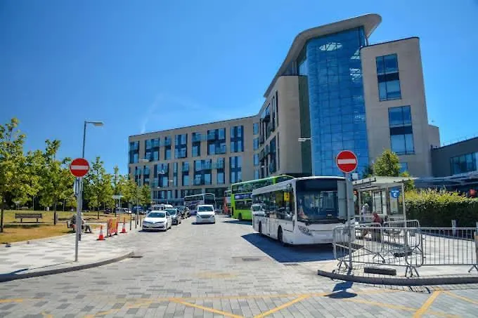 Prázdninový dům 6-bed House - Fast Wifi, Self Check-in, Parking-ideal For Contractors And Work *