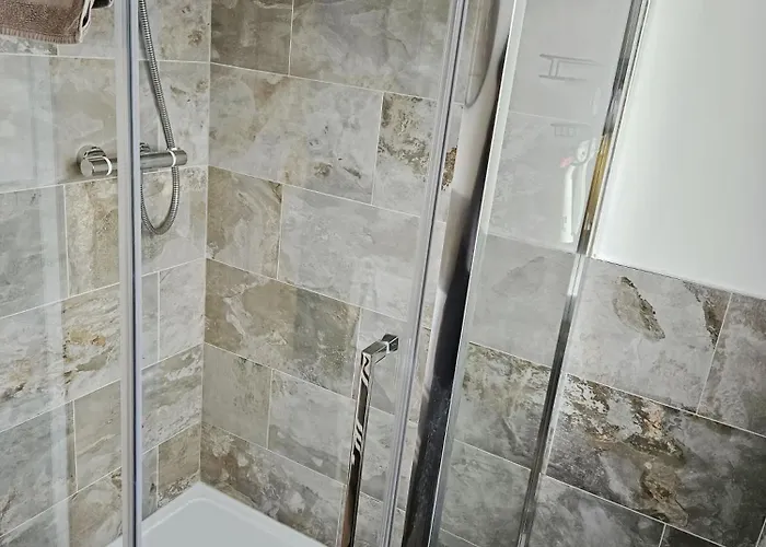 Сasa de vacaciones 4-bed House - Fast Wifi, Self Check-in, Parking-ideal For Contractors And Work