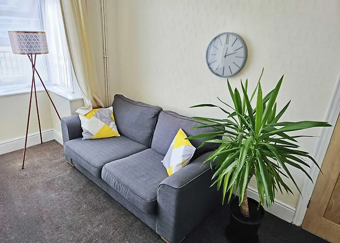 Feriehus 4-bed House - Fast Wifi, Self Check-in, Parking-ideal For Contractors And Work *
