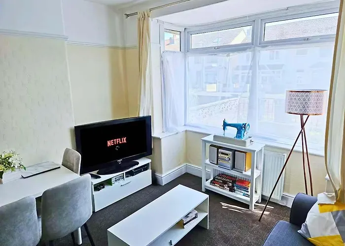 6-bed House - Fast Wifi, Self Check-in, Parking-ideal For Contractors And Work Bristol