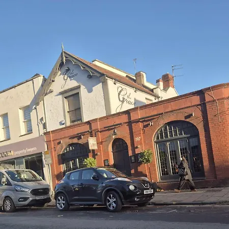 6-bed House - Fast Wifi, Self Check-in, Parking-ideal For Contractors And Work *